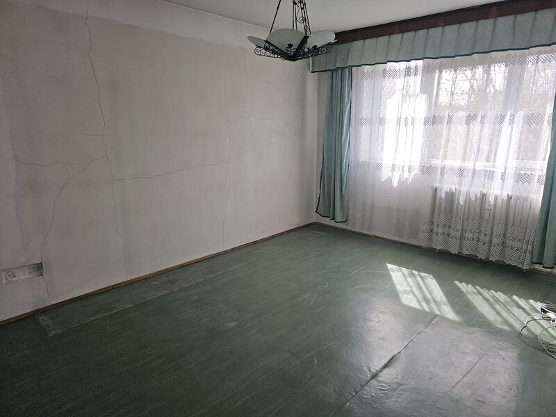 Berceni, Emil Racovita, particular 2 camere etaj 4/10 - decomandat, cf. 1.